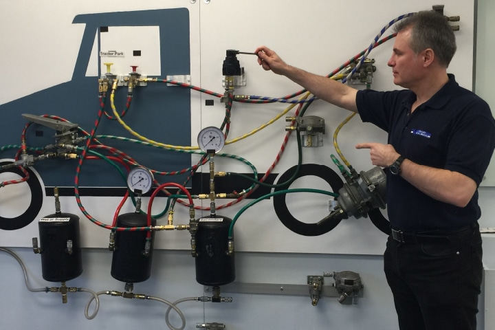 Blog Types of Air Brakes courses and Which to Take Air Brake Theory